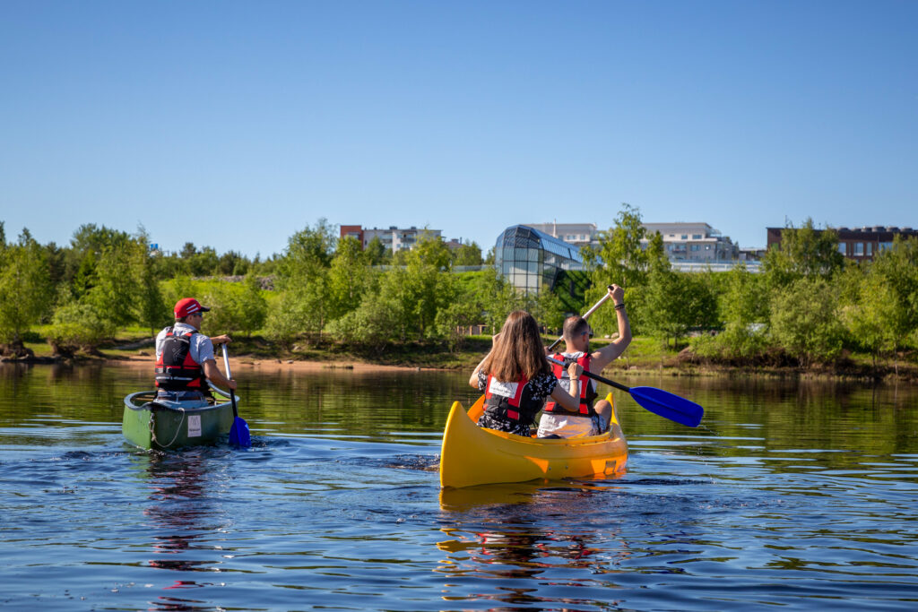 Canoeing around Arktikum in Rovaniemi