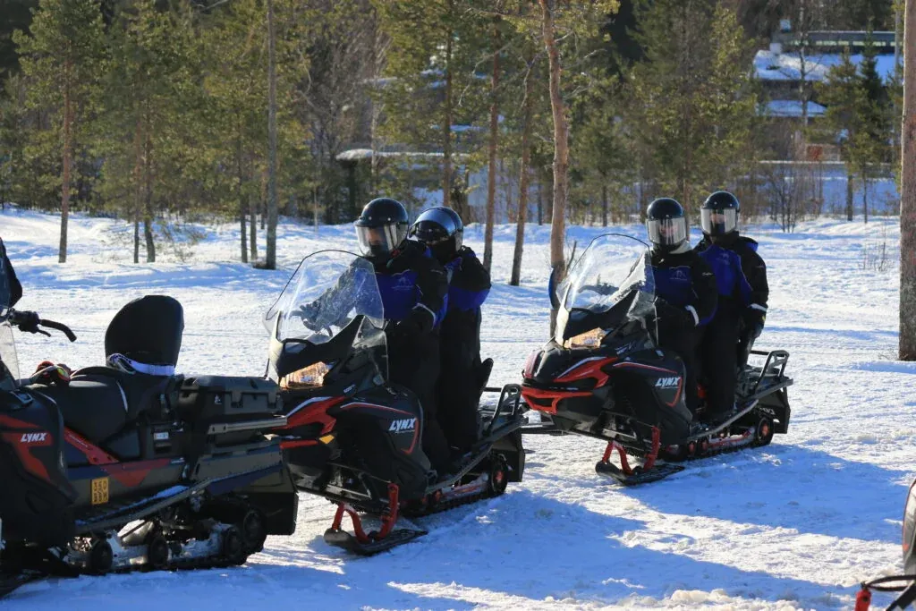 Private Snowmobile Experience in Rovaniemi