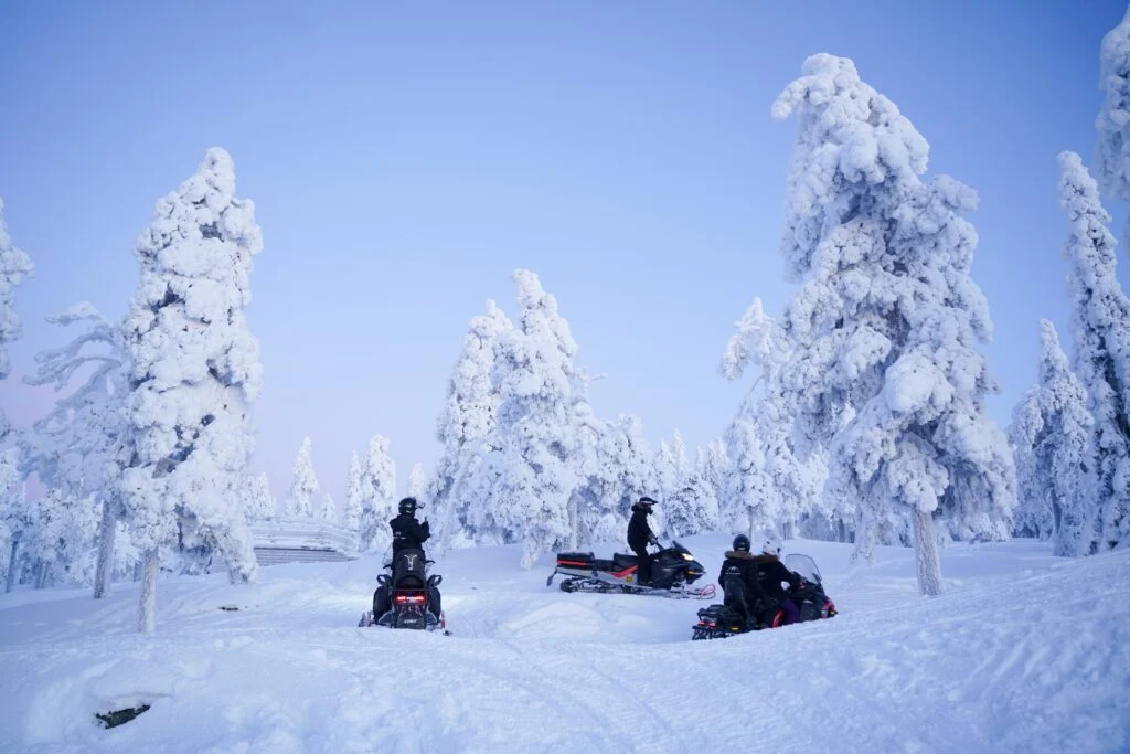 Snowmobile tour in Rovaniemi
