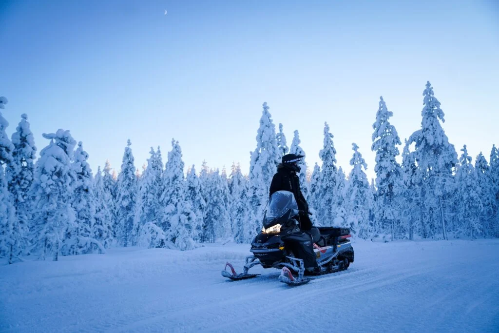 Snowmobile tour in Rovaniemi