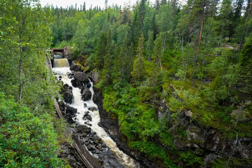 Stunning Auttiköngäs Nature Trail