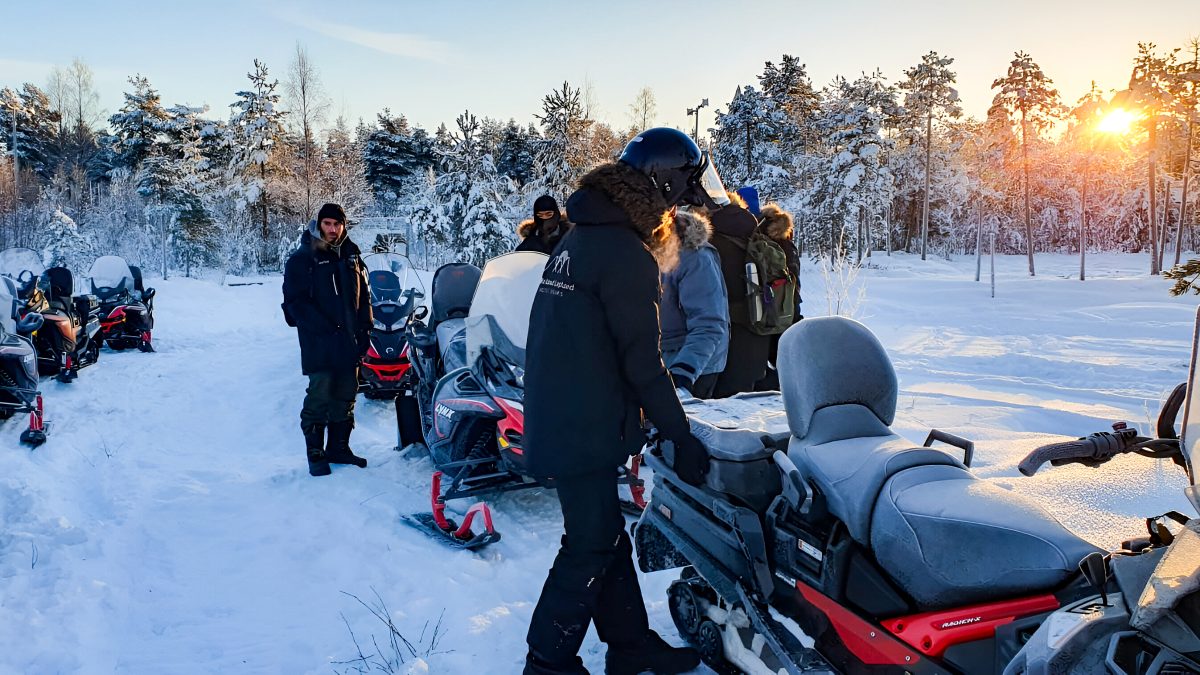 Snowmobile Tours in Rovaniemi