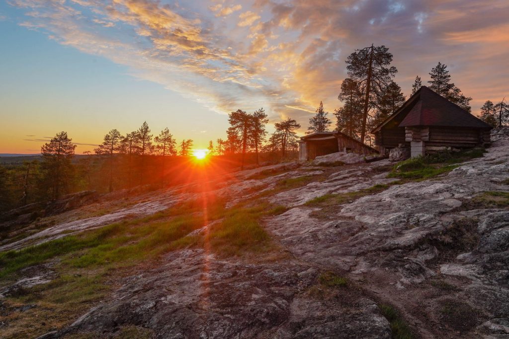 Wild About Lapland - Midnight Sun (2)