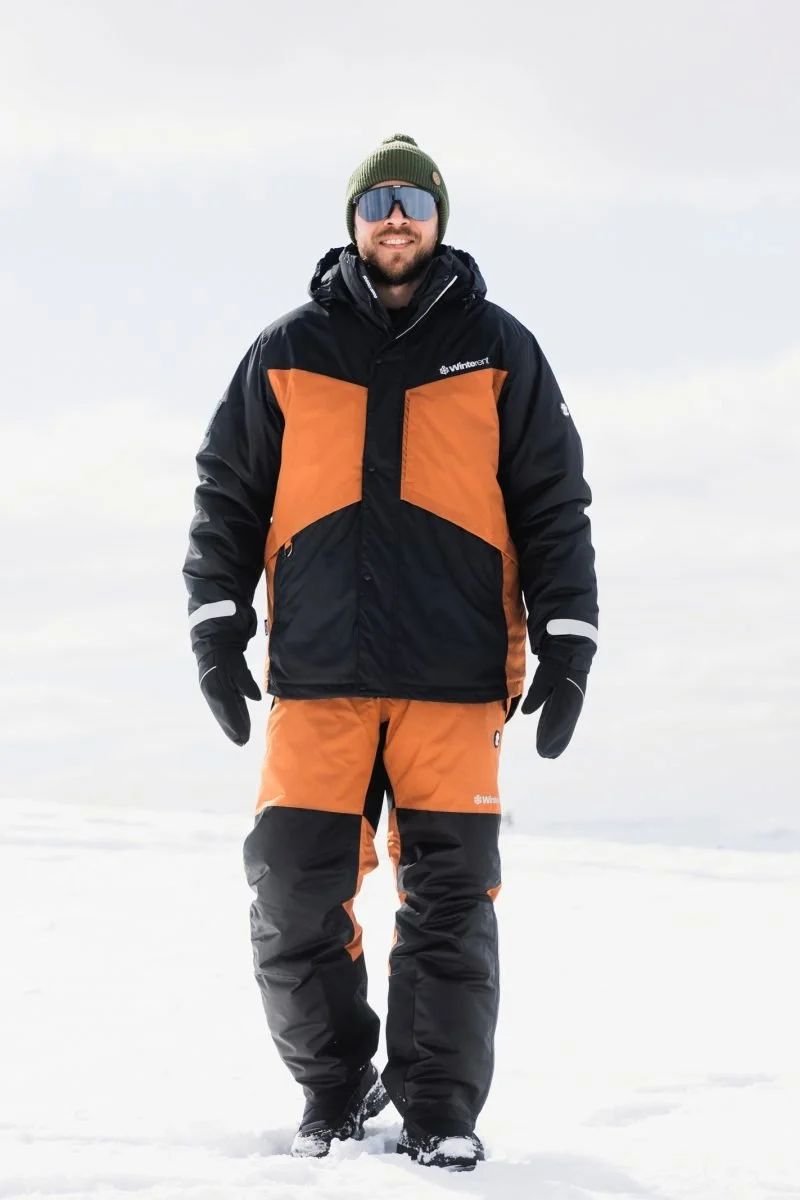 Winter clothing and boots for an Arctic tour in Rovaniemi
