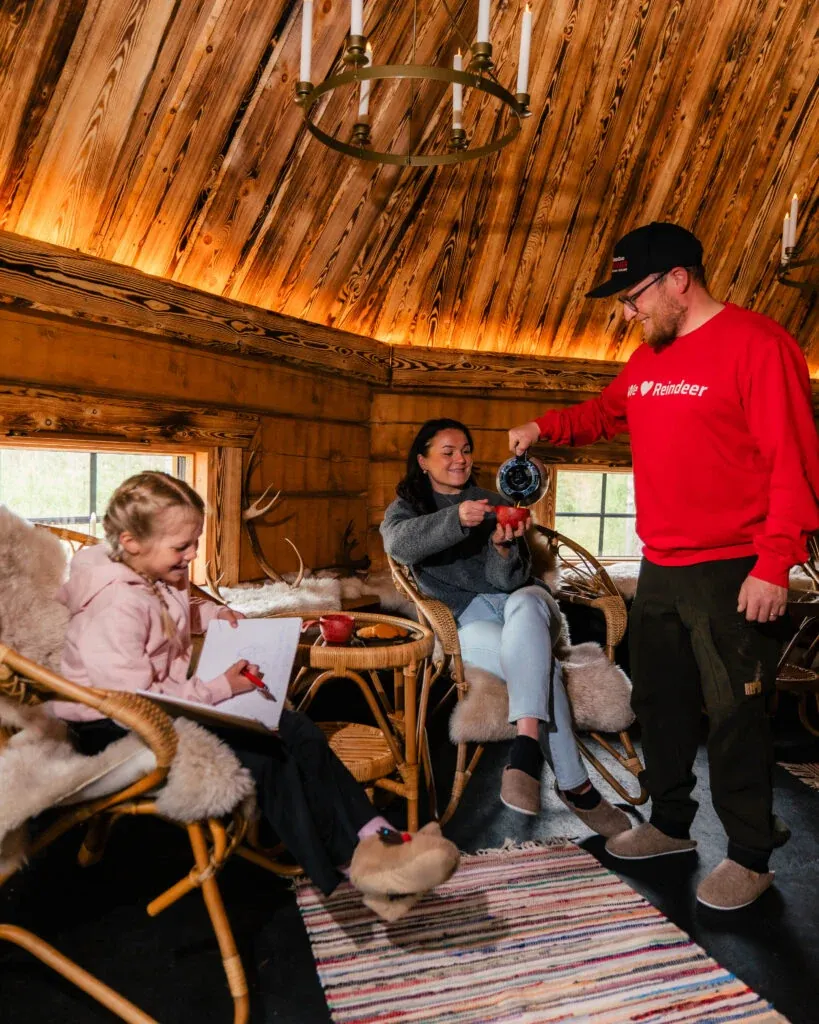 Taava Reindeer Farm – Reindeer & Lapland Traditions Year-Round