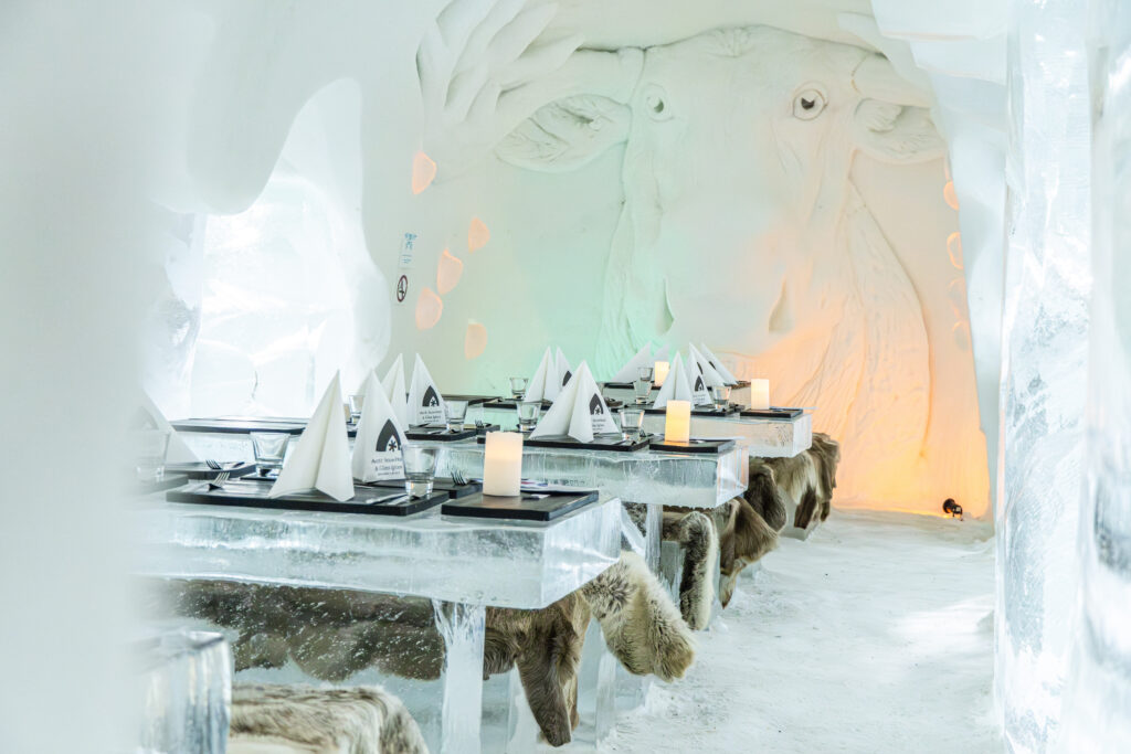Visiting package: Introduction to Arctic SnowHotel with lunch at the Ice Restaurant