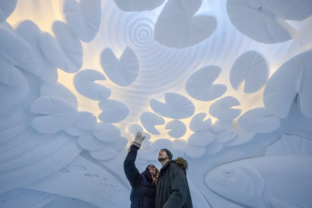 Visiting package: Introduction to Arctic SnowHotel with lunch at the Ice Restaurant