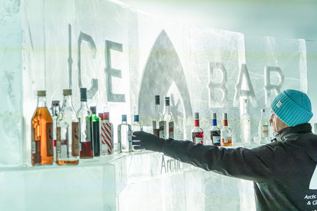 Visiting package: Introduction to Arctic SnowHotel with lunch at the Ice Restaurant